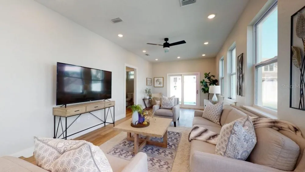 5113 12TH AVENUE St Petersburg, FL 33710