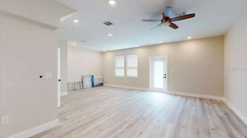 5113 12TH AVENUE St Petersburg, FL 33710