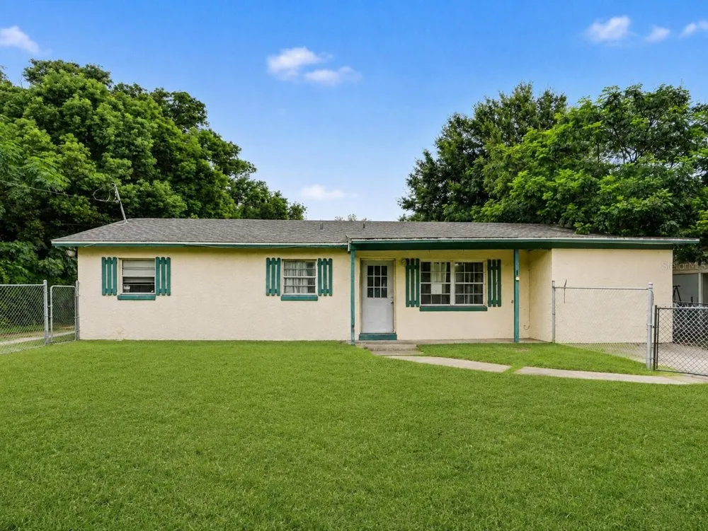627 DUNCAN CIRCLE W Auburndale, FL 33823