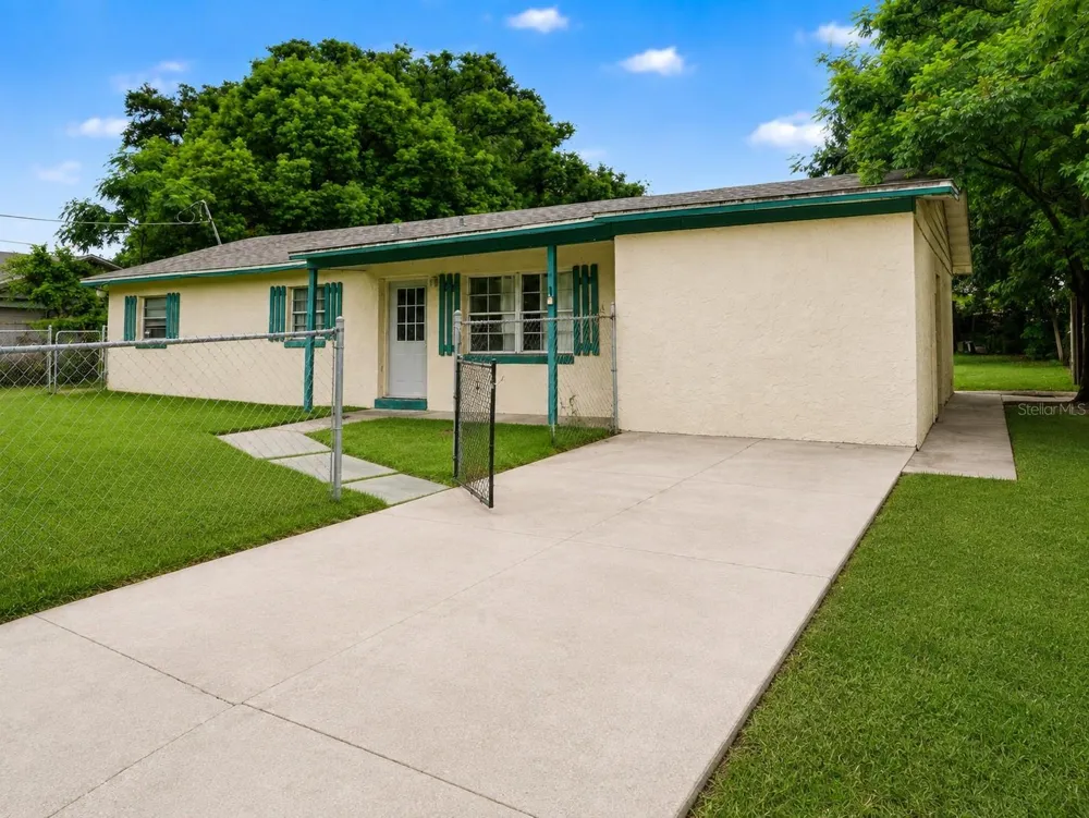 627 DUNCAN CIRCLE W Auburndale, FL 33823