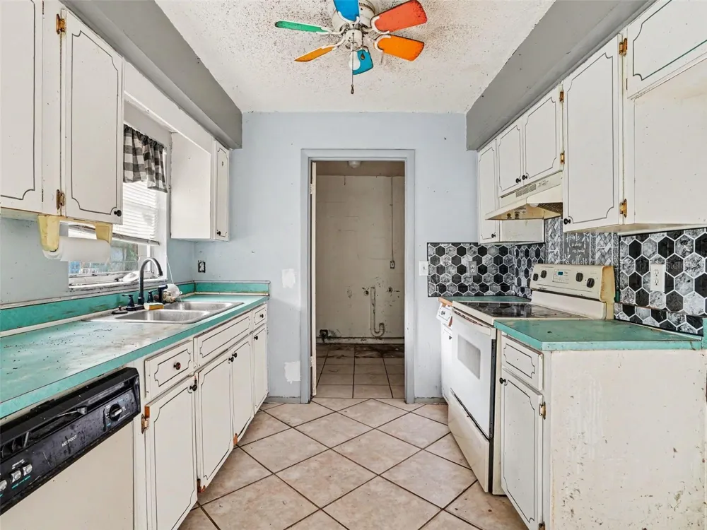 627 DUNCAN CIRCLE W Auburndale, FL 33823