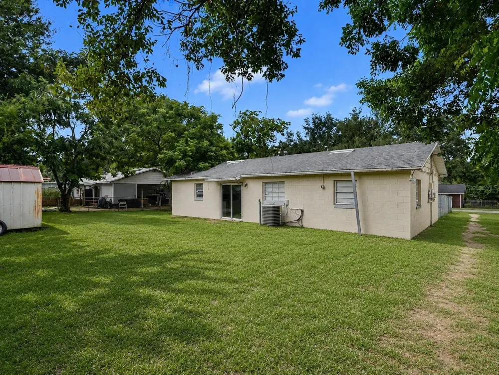627 DUNCAN CIRCLE W Auburndale, FL 33823