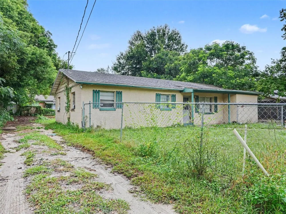 627 DUNCAN CIRCLE W Auburndale, FL 33823