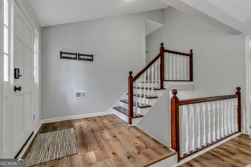 2192 Chartwell DR Marietta, GA 30066