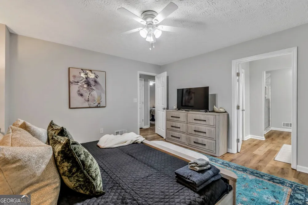2192 Chartwell DR Marietta, GA 30066