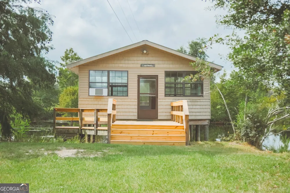 7213 Albany HWY Millwood, GA 31552