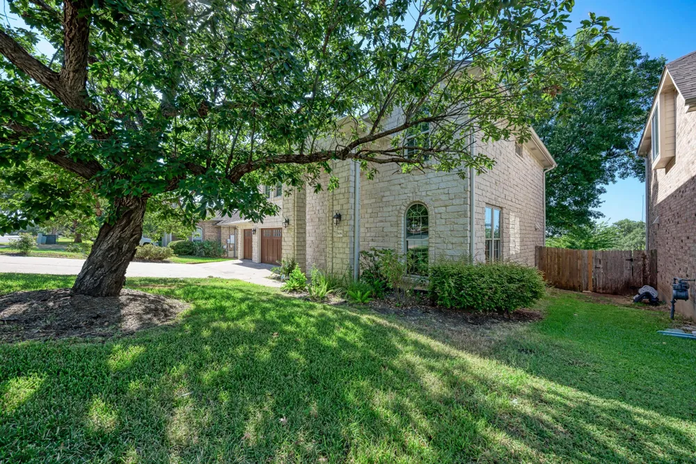 906 Antelope Ridge Cedar Park, TX 78613