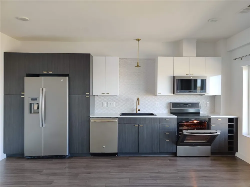 4361 S Congress Avenue #603 Austin, TX 78745