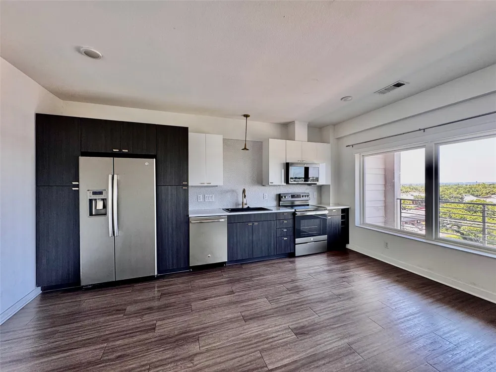 4361 S Congress Avenue #603 Austin, TX 78745