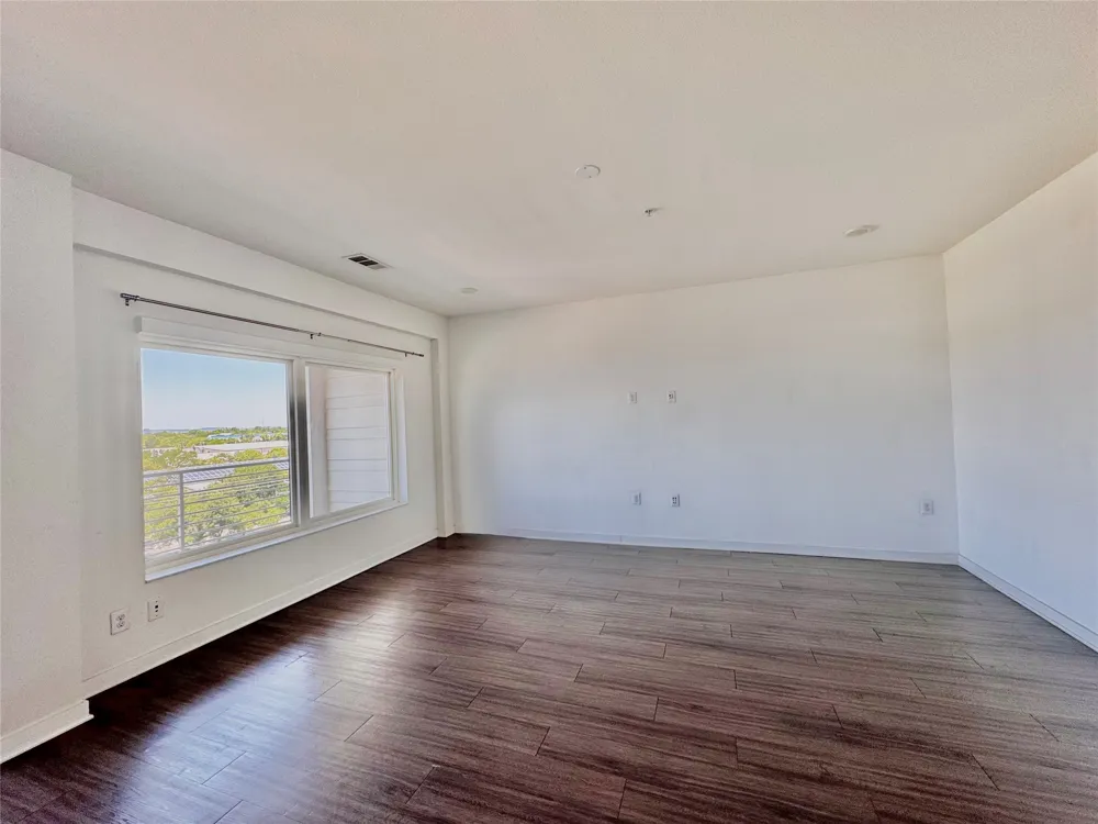 4361 S Congress Avenue #603 Austin, TX 78745