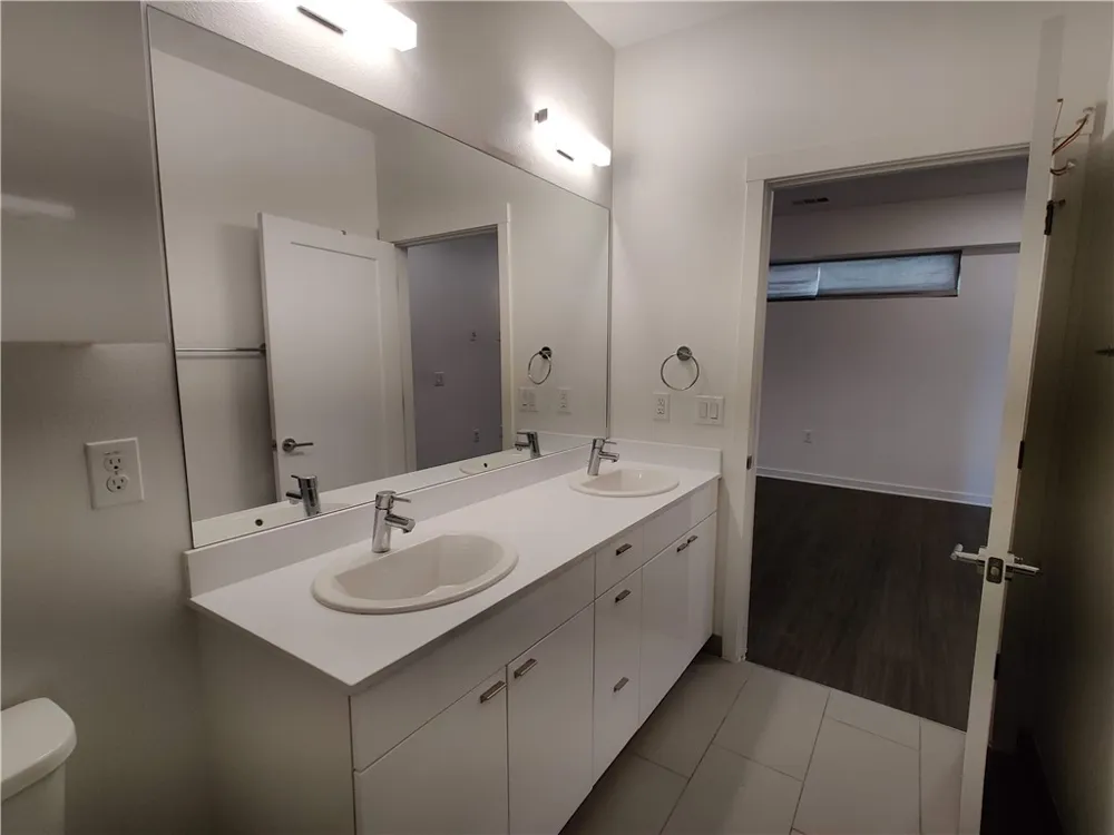 4361 S Congress Avenue #603 Austin, TX 78745