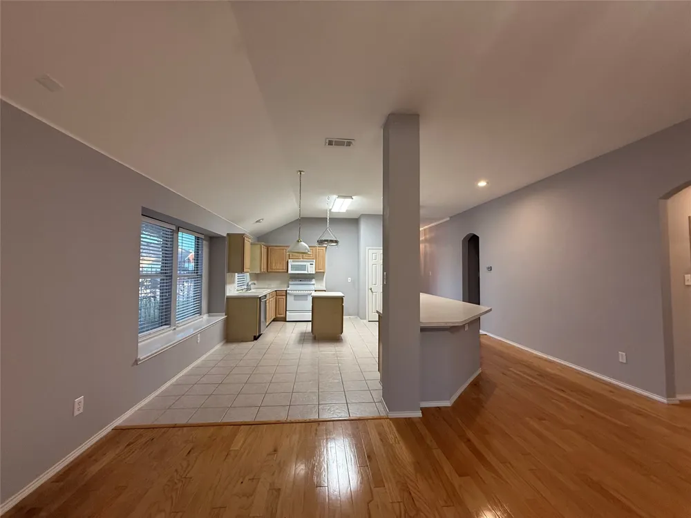 5016 San Jacinto Drive Haltom City, TX 76137