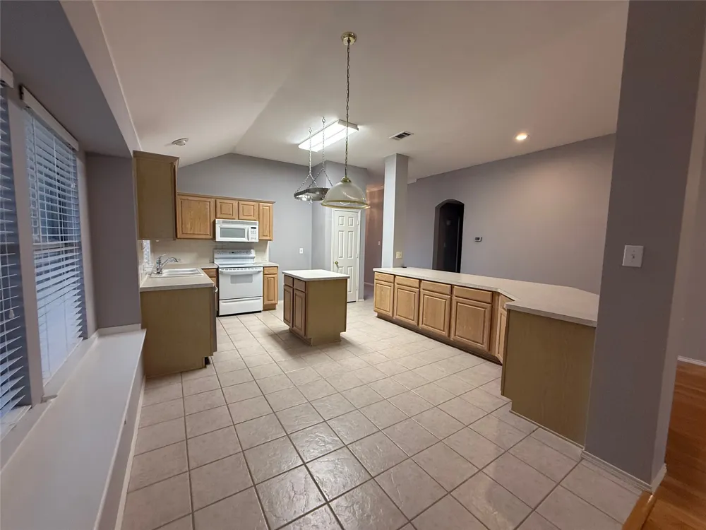 5016 San Jacinto Drive Haltom City, TX 76137