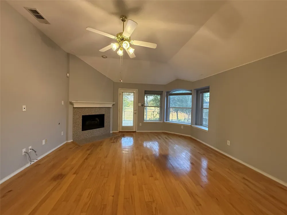 5016 San Jacinto Drive Haltom City, TX 76137