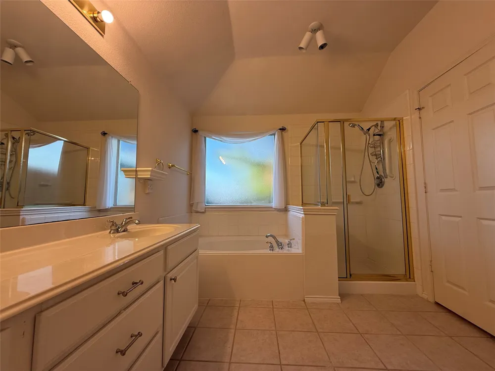 5016 San Jacinto Drive Haltom City, TX 76137