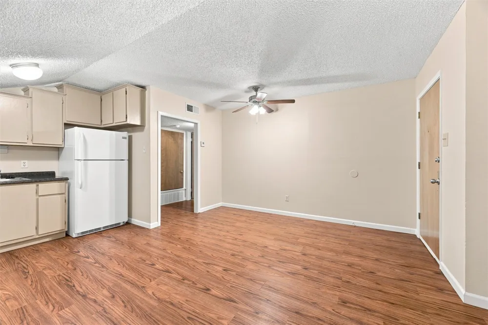 410 W Franklin Street #10 Waxahachie, TX 75165