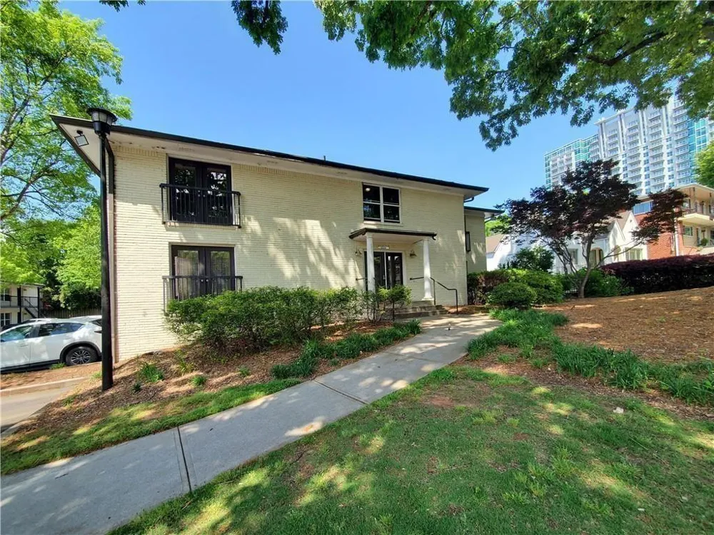 48 Peachtree Avenue #324 Atlanta, GA 30305