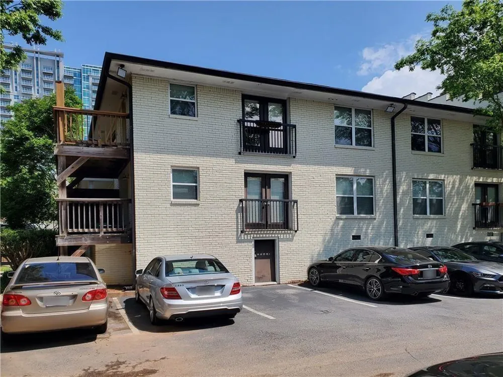 48 Peachtree Avenue #324 Atlanta, GA 30305