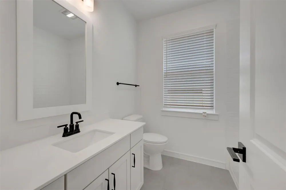 12114 St Augustine Drive Mont Belvieu, TX 77535