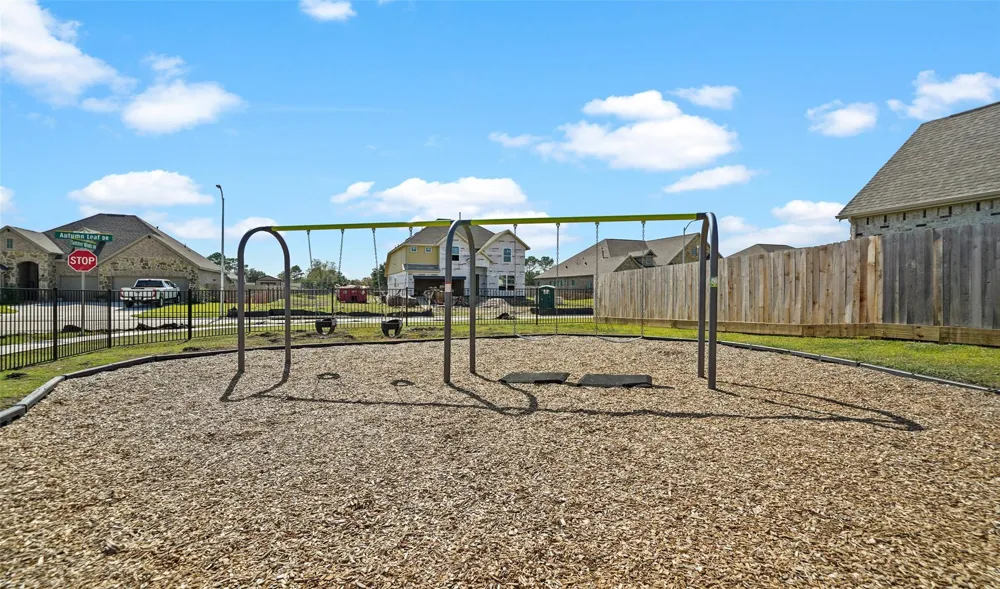 12114 St Augustine Drive Mont Belvieu, TX 77535
