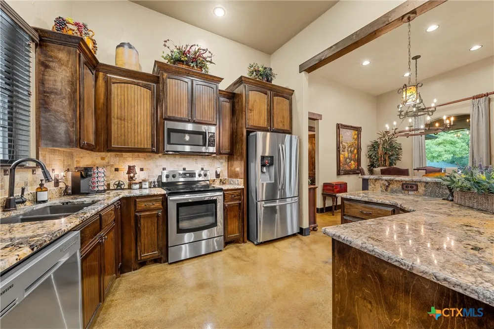 139 Silver Valley Waco, TX 76705