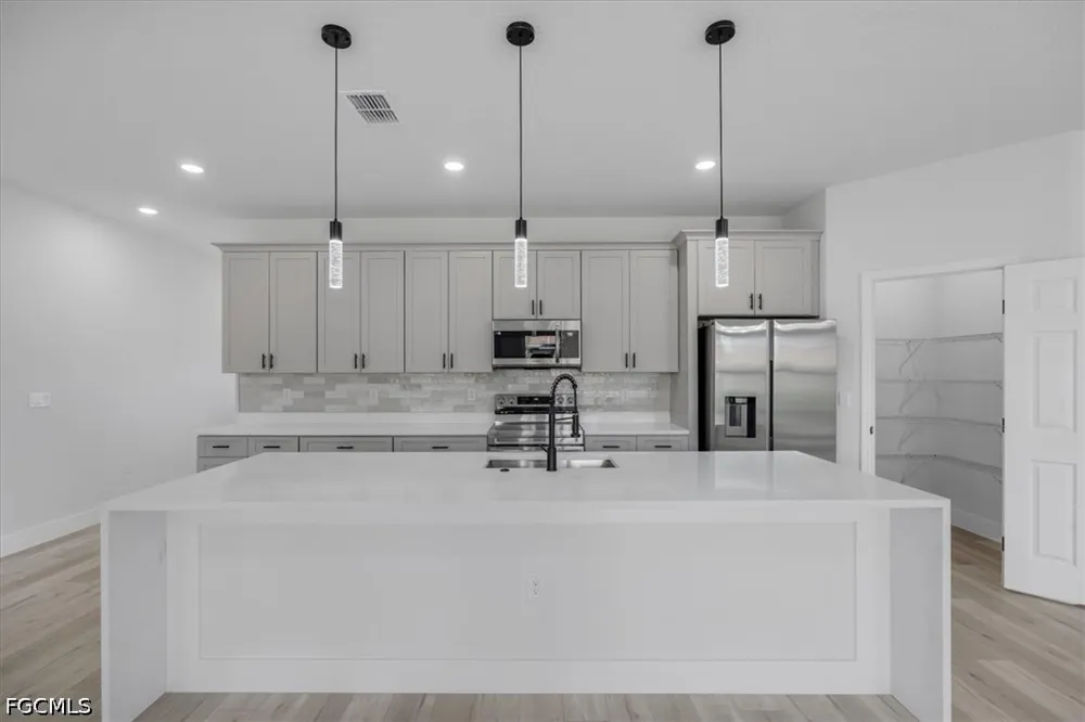 Monza Drive Sebring, FL 33872