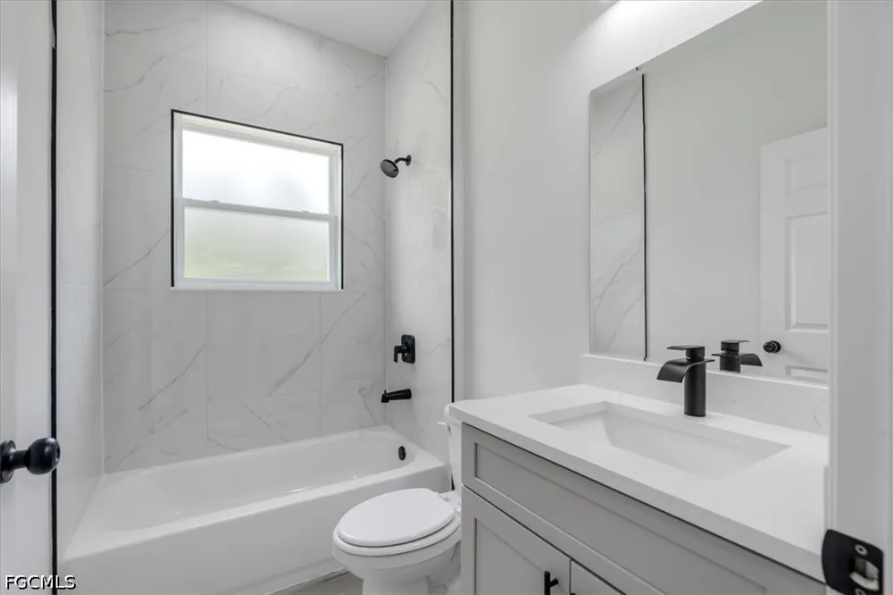 Monza Drive Sebring, FL 33872