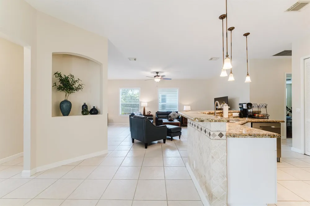 5649 NW 106TH WAY Coral Springs, FL 33076