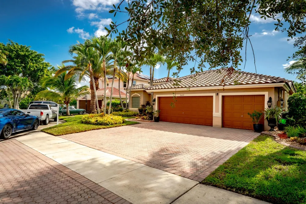 5649 NW 106TH WAY Coral Springs, FL 33076