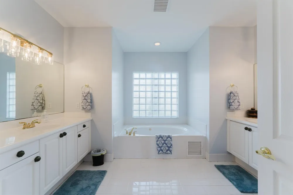 5649 NW 106TH WAY Coral Springs, FL 33076