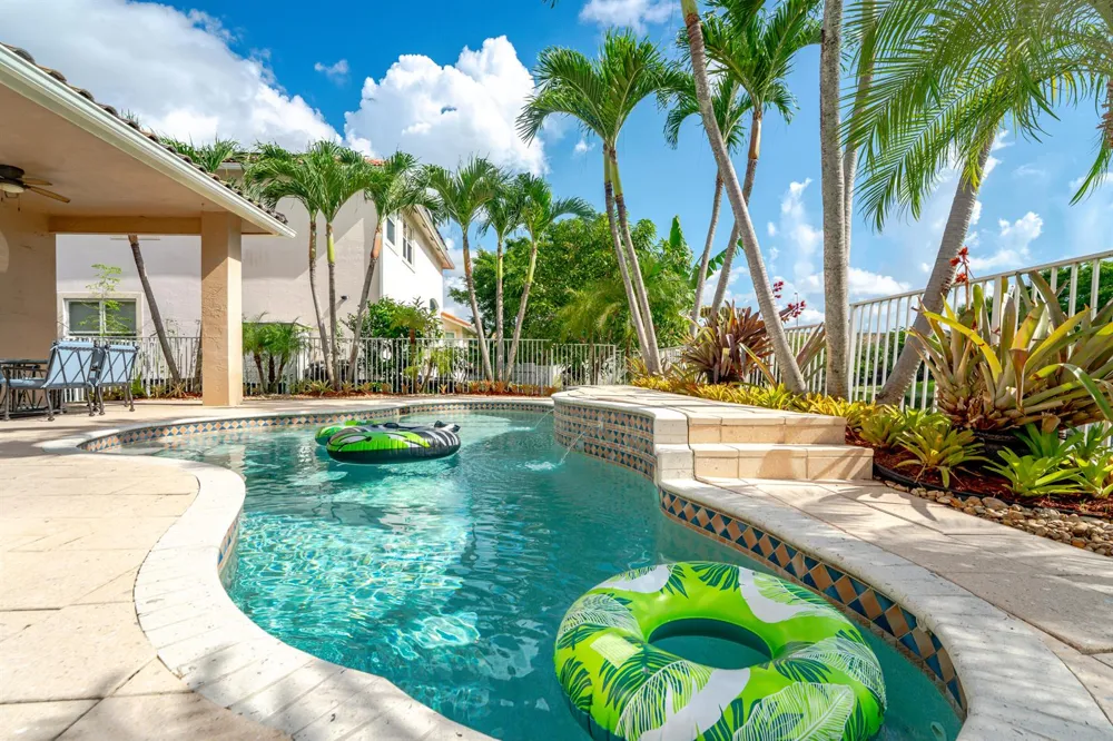 5649 NW 106TH WAY Coral Springs, FL 33076