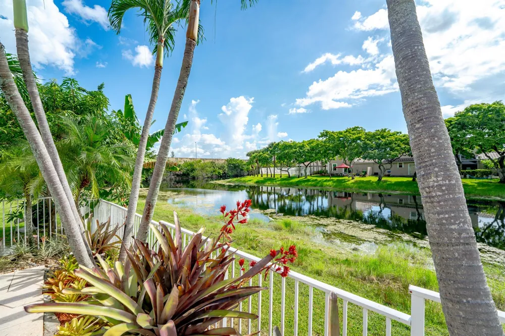 5649 NW 106TH WAY Coral Springs, FL 33076