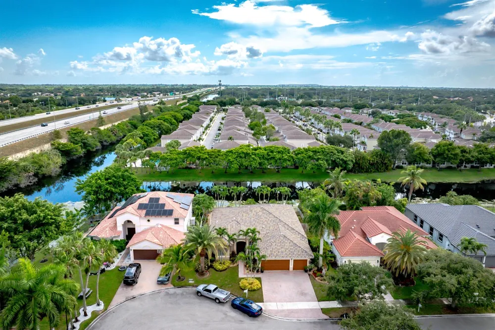 5649 NW 106TH WAY Coral Springs, FL 33076