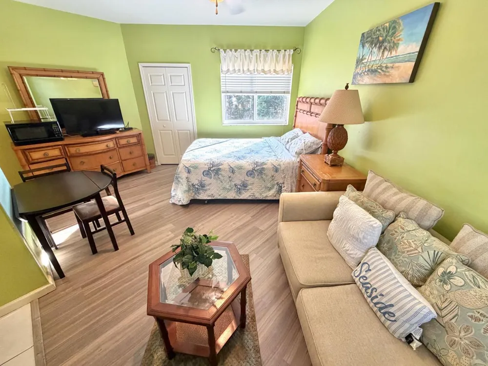 8247 Mulligan Circle #side B Port St. Lucie, FL 34986