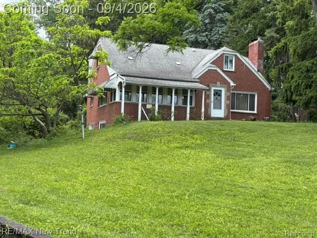 8715 Wayne Road Westland City, MI 48185