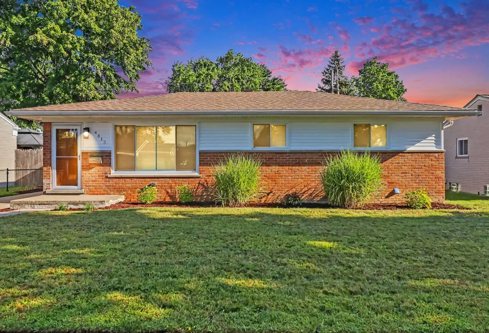 4813 Lutz Drive Warren City, MI 48092