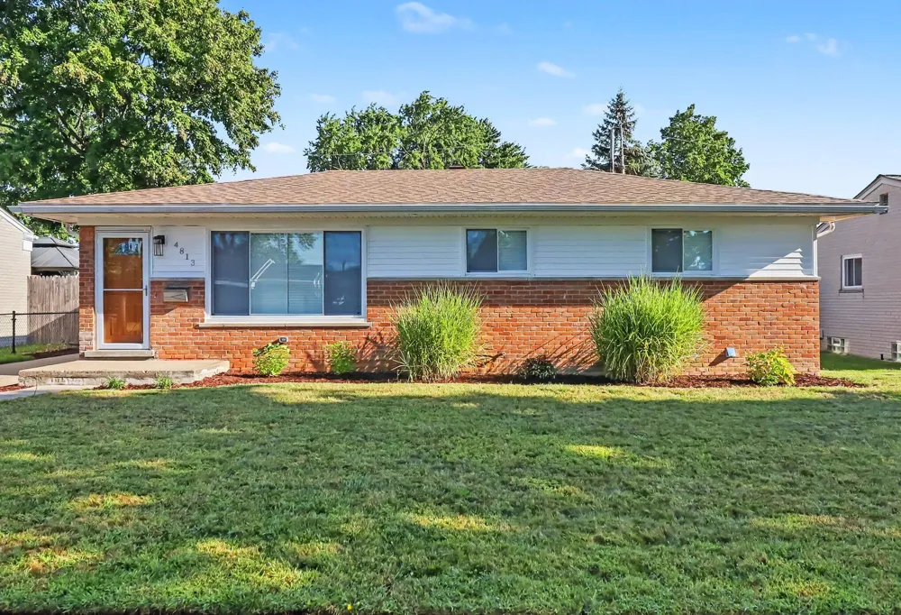 4813 Lutz Drive Warren City, MI 48092