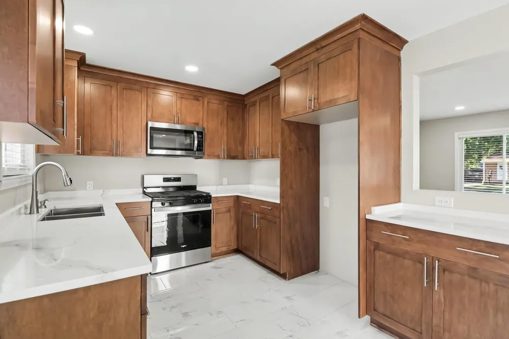 4813 Lutz Drive Warren City, MI 48092