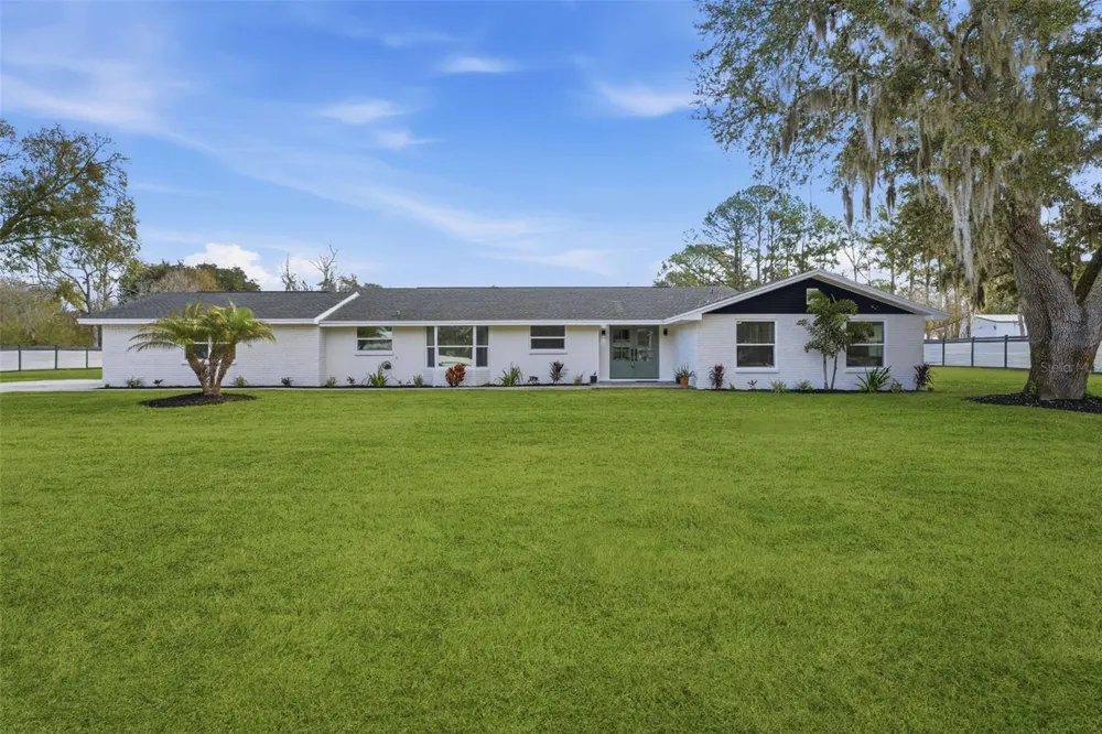 2338 MEADOWBROOK DRIVE Lutz, FL 33558