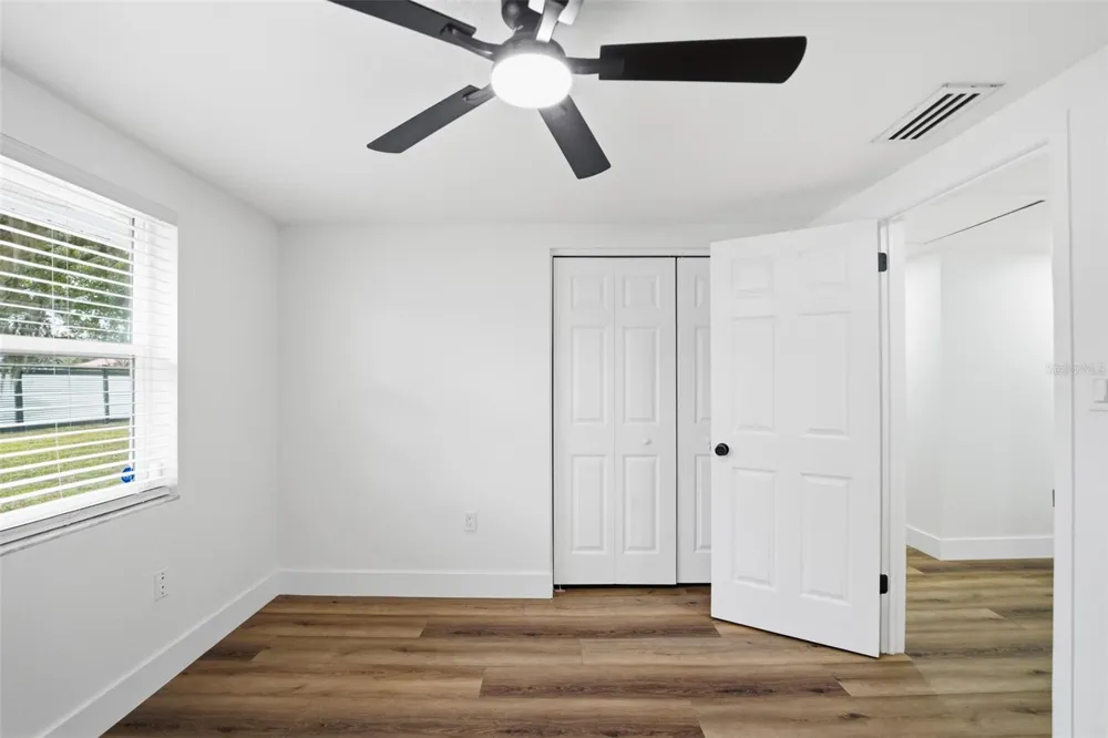 2338 MEADOWBROOK DRIVE Lutz, FL 33558