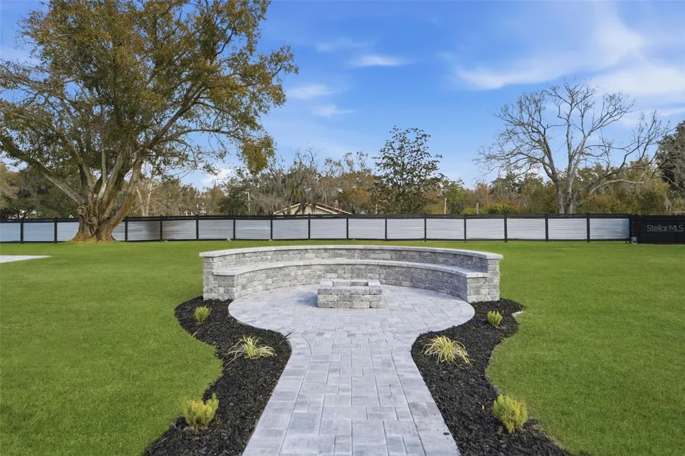 2338 MEADOWBROOK DRIVE Lutz, FL 33558
