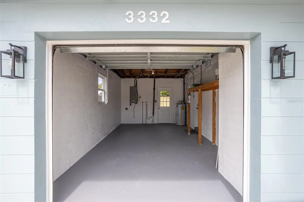 3332 70TH LANE St Petersburg, FL 33710