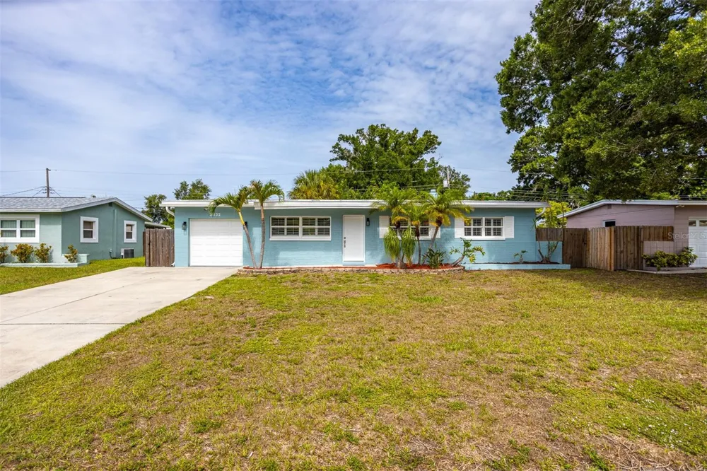 3332 70TH LANE St Petersburg, FL 33710