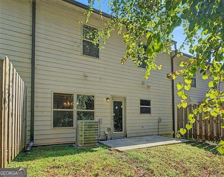 1305 Bridge Peak LN Norcross, GA 30093