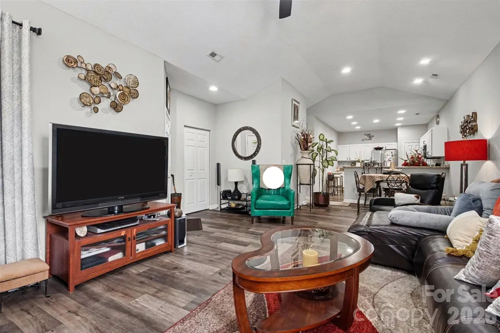 8057 Sultana Circle Charlotte, NC 28227