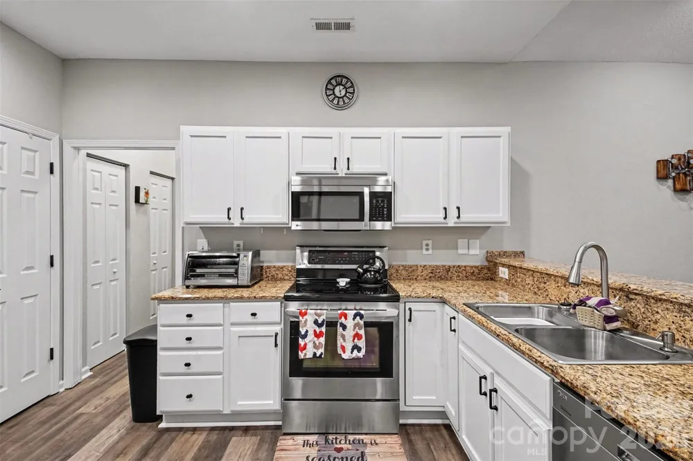 8057 Sultana Circle Charlotte, NC 28227