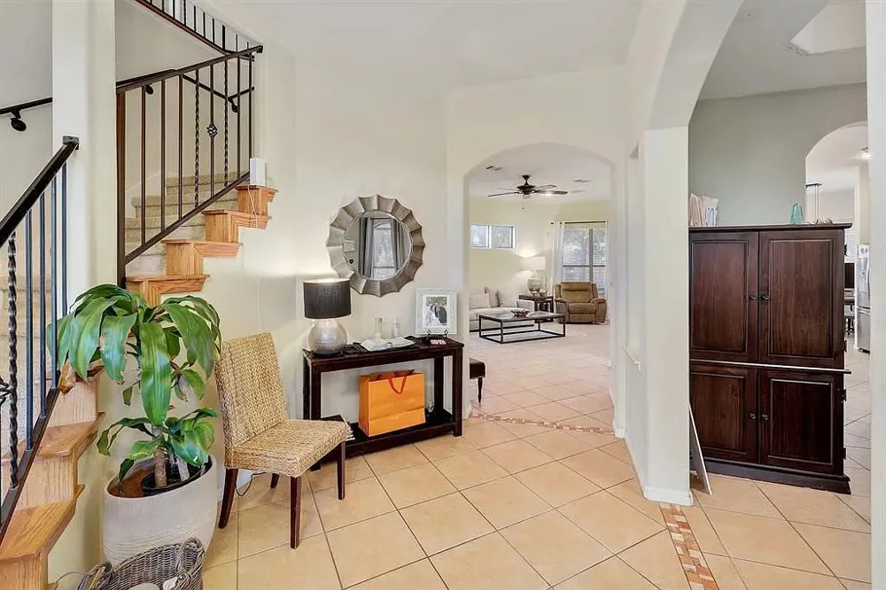 101 Cheerful Court Lakeway, TX 78734