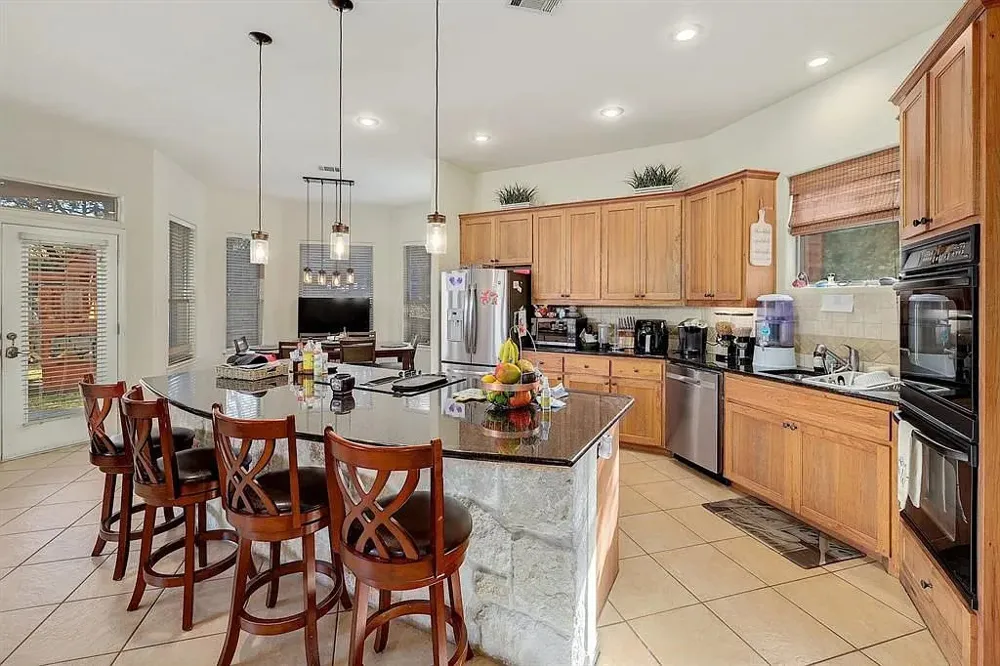101 Cheerful Court Lakeway, TX 78734