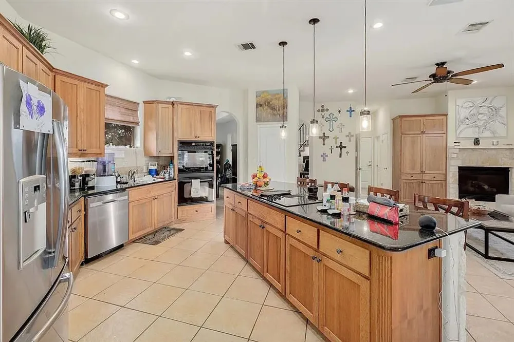 101 Cheerful Court Lakeway, TX 78734