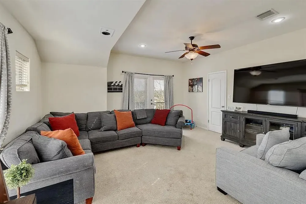101 Cheerful Court Lakeway, TX 78734